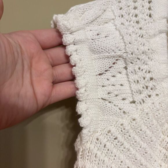 Aeropostale White Ivory Crocheted Off-The-Shoulder Knit Crop Top Medium - Picture 3 of 9